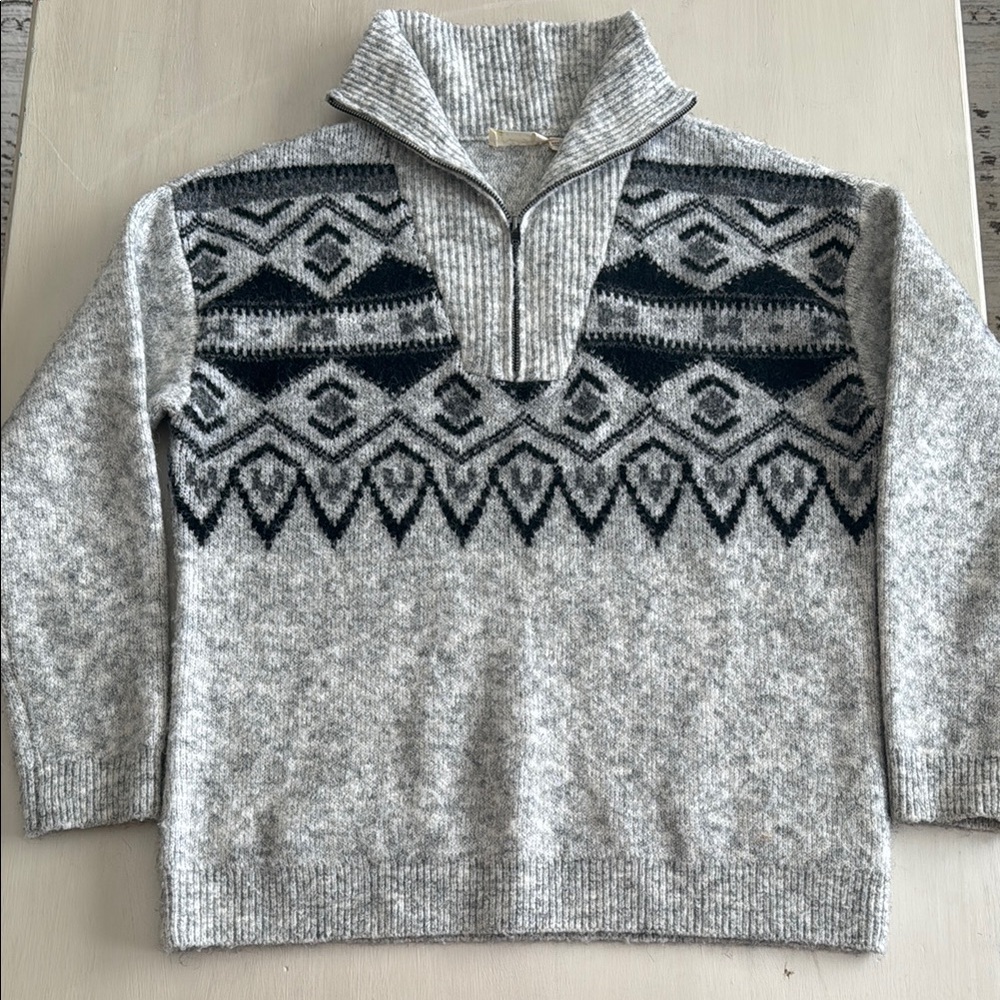 Women’s Half Zip Gray Patterned Sweater
